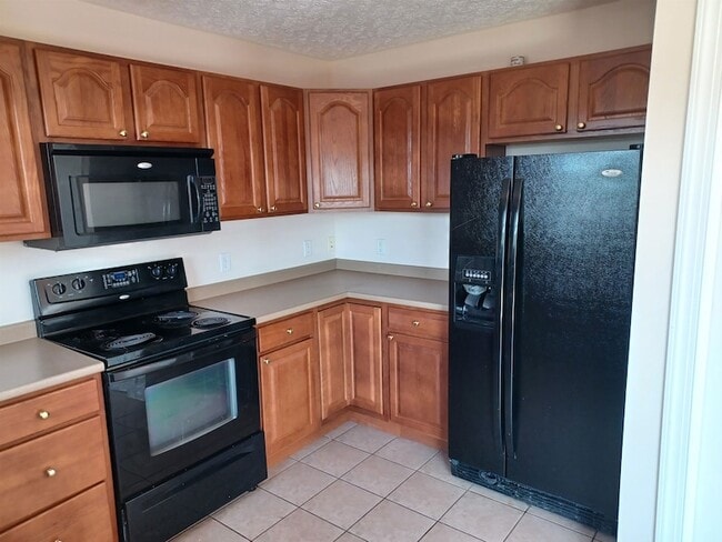 Building Photo - 365 Tall Oak Blvd NW