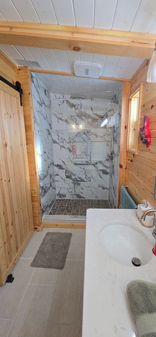 Building Photo - M1715 Pebble Beach Ln (VO/M10)