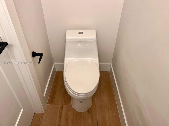 Building Photo - 8753 SW 34th St