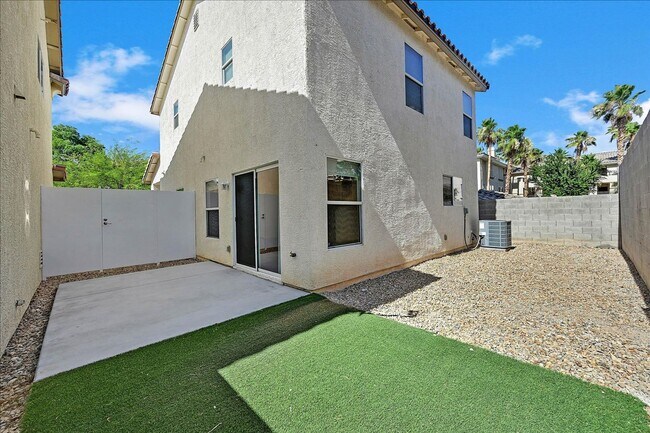 Building Photo - 8755 W Firecracker Ct