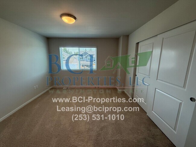 Building Photo - Welcome home to this Brand New 4 Bedroom h...