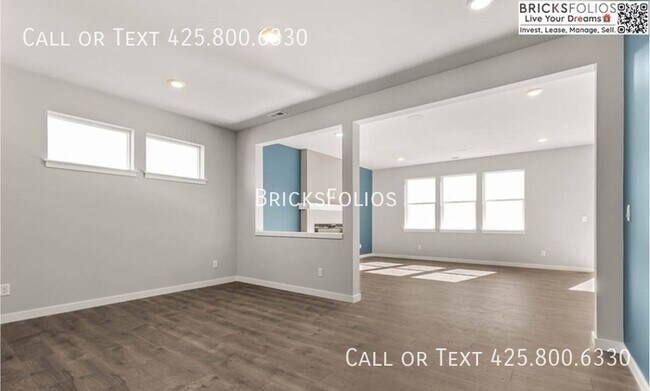 Building Photo - Inviting Home in Port Orchard with a Perfe...