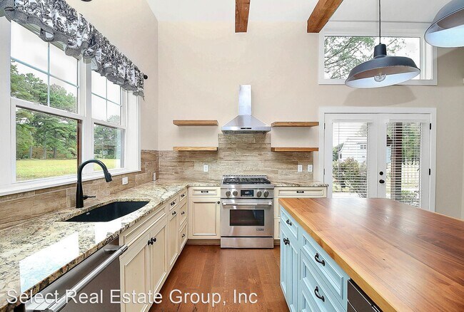 Building Photo - 3 br, 2 bath House - 13805 Choate Circle