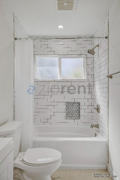 Building Photo - Unit