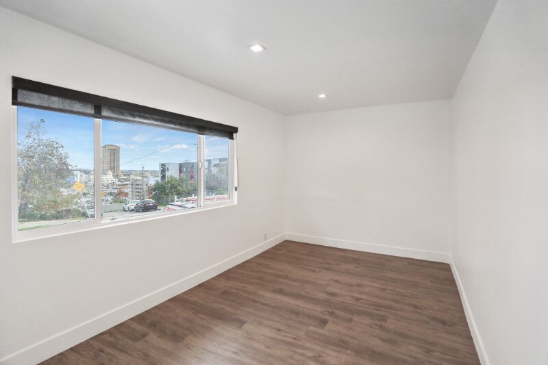 Building Photo - 701 N Hill Pl
