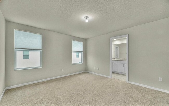 Building Photo - 3550 San Bernardino Wy