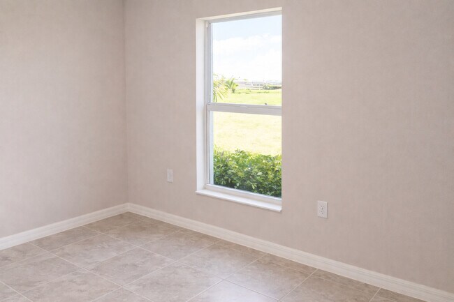 Building Photo - 500 NW 20th St