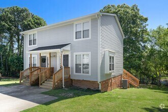 Building Photo - Charming End Unit Townhome near Downtown D...