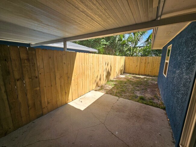Building Photo - 1510 Arthur Ave
