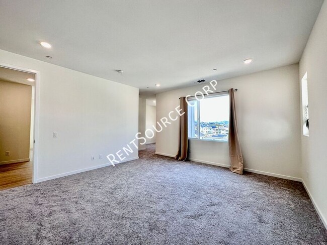 Building Photo - 2023 New Construction! 3 Bedroom + Loft w/...