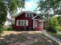 Building Photo - Spacious 5 Bedroom 2 Bath Single Family Home!