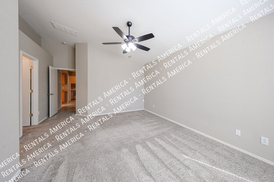 Building Photo - 8587 W Monona Ln