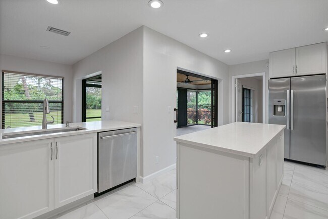 Building Photo - 19075 Talon Way