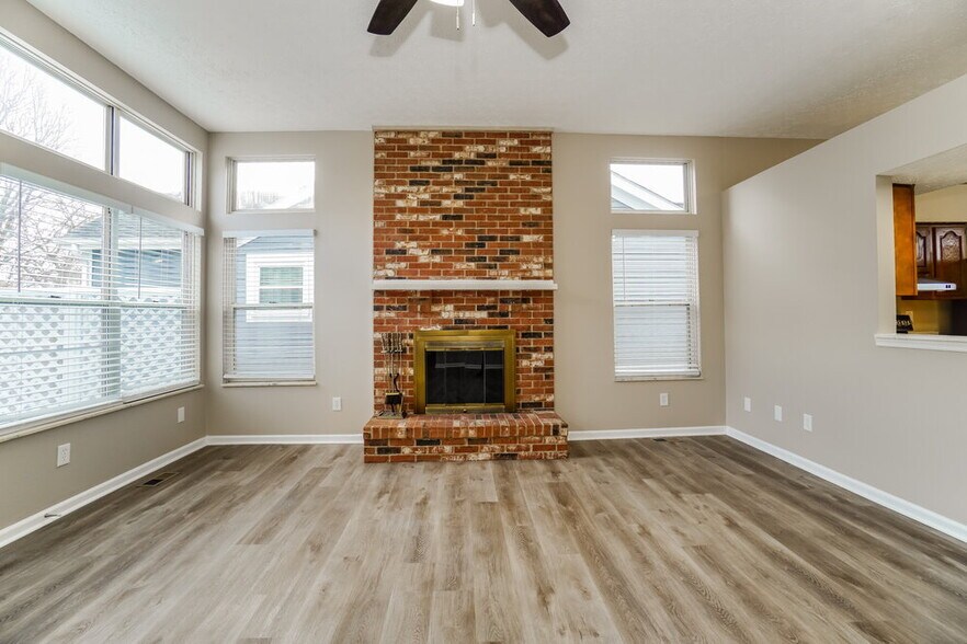 Building Photo - 5972 McIntyre Dr