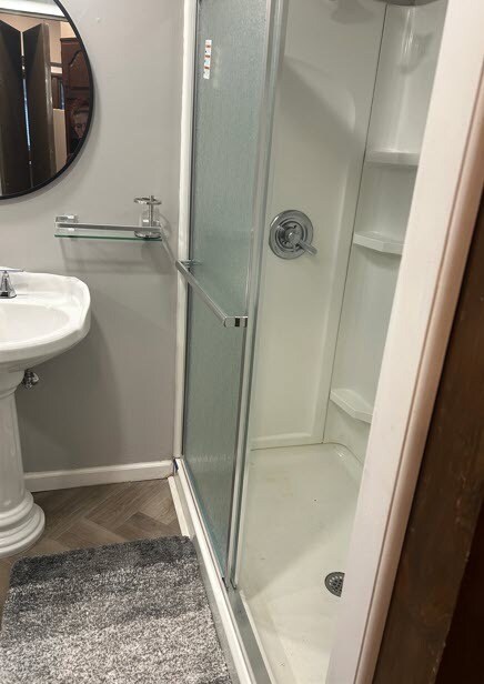 Building Photo - 1718 Capouse Ave