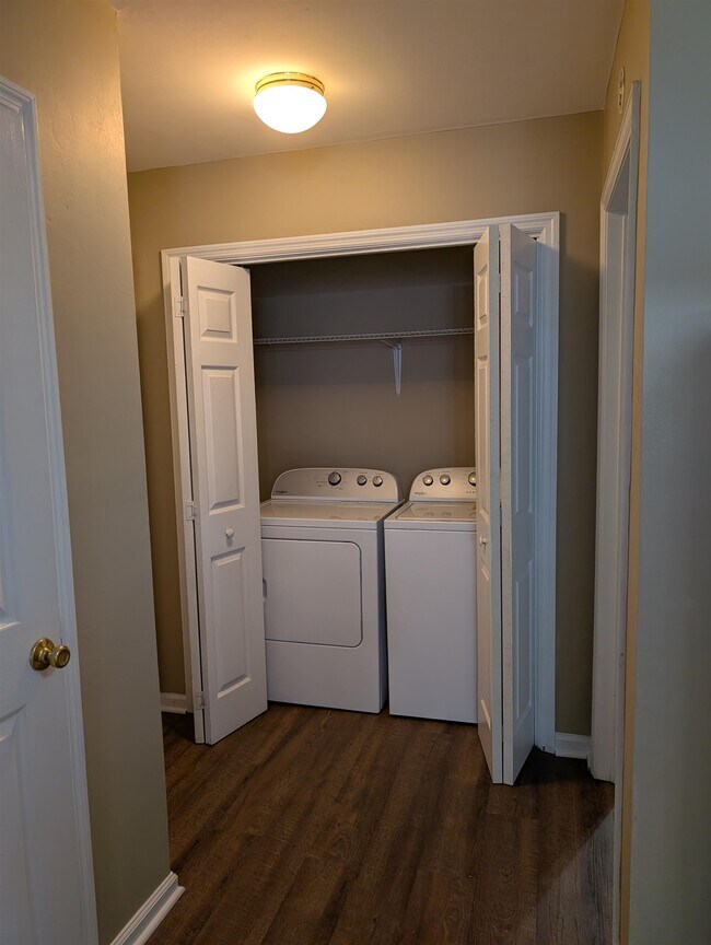 Building Photo - 4250 Augustus Oak Ct