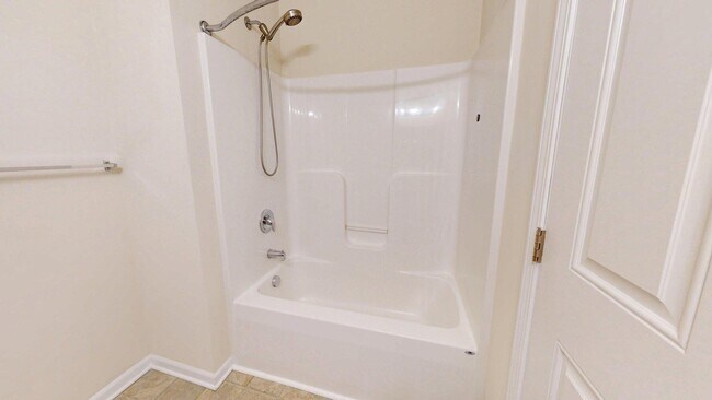 Building Photo - 1014 W Summerfield Gln Cir