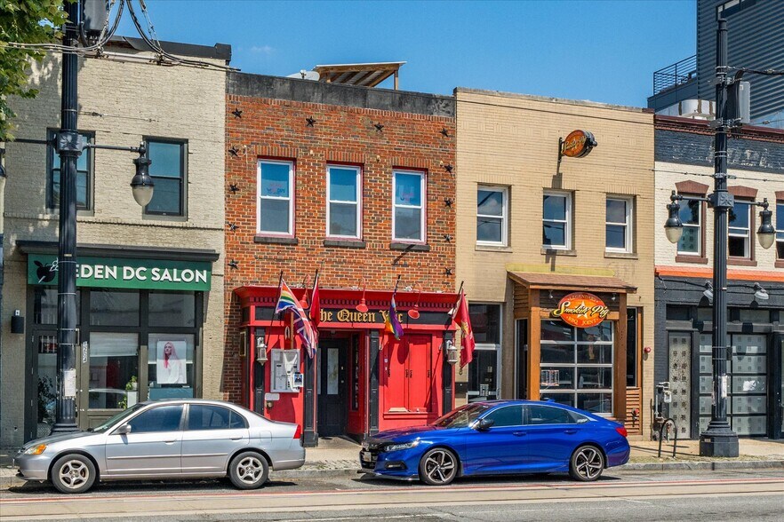 Neighborhood Amenities - 1208 1/2 Wylie St NE