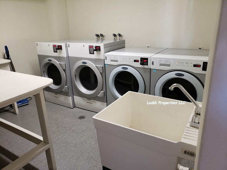Card Operated Laundry - 86 Beacon St