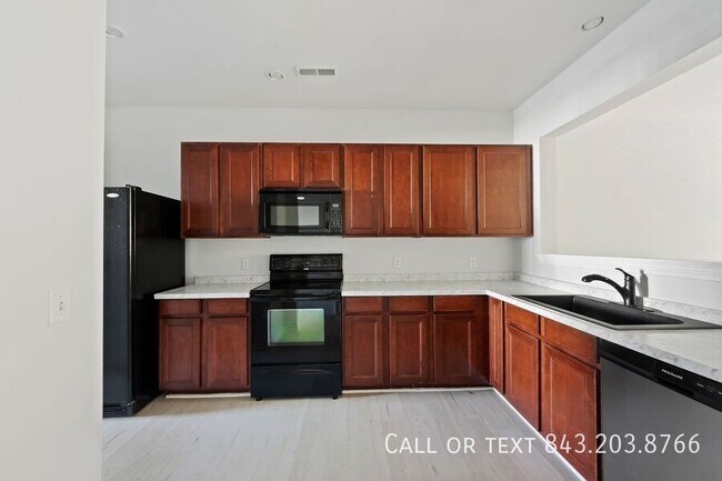 Building Photo - 149 Woodward Rd