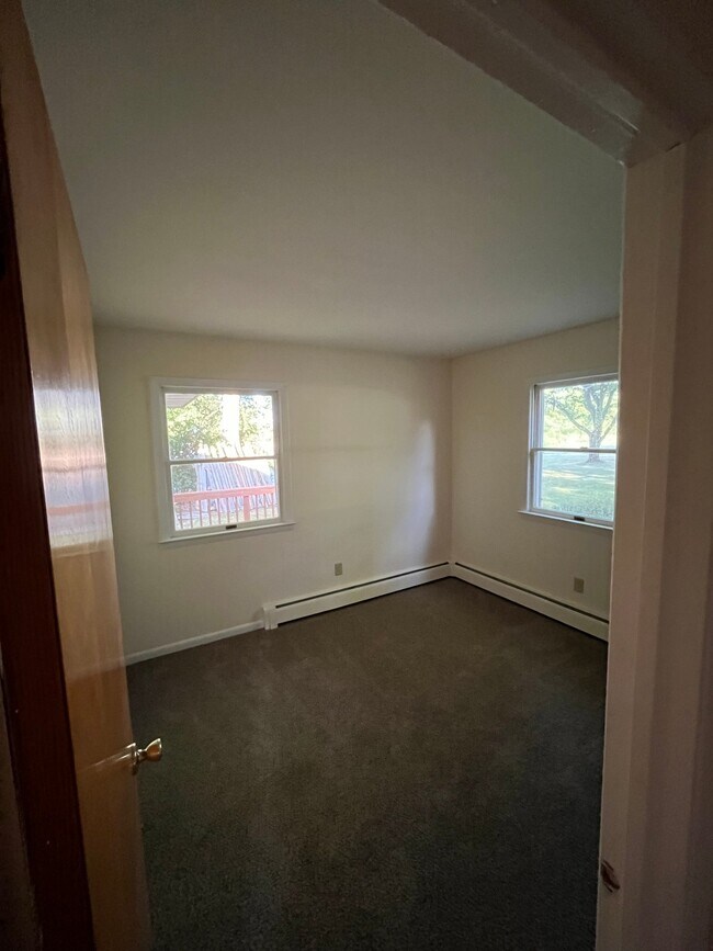 Building Photo - 7262 Patane Dr