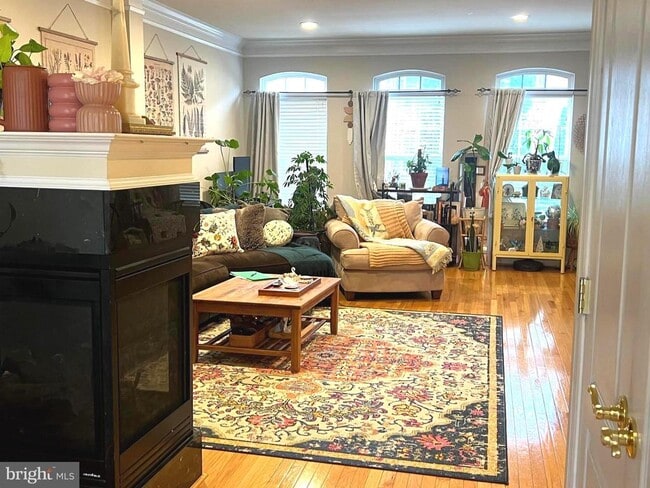 Building Photo - 7039 Little Thames Drive