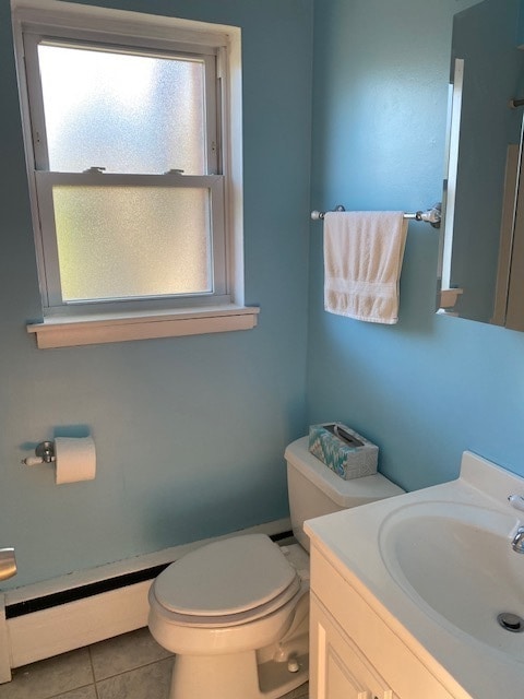 Building Photo - 29 E Thorndale Ave