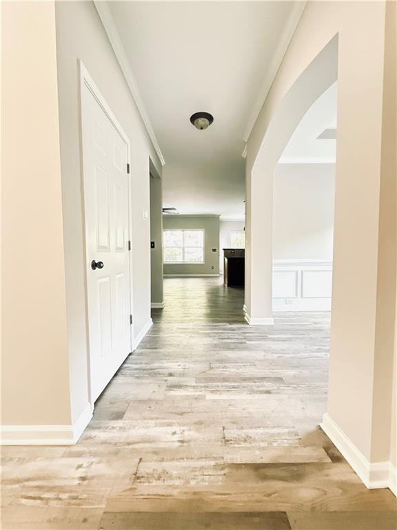 Building Photo - 3827 Manor View