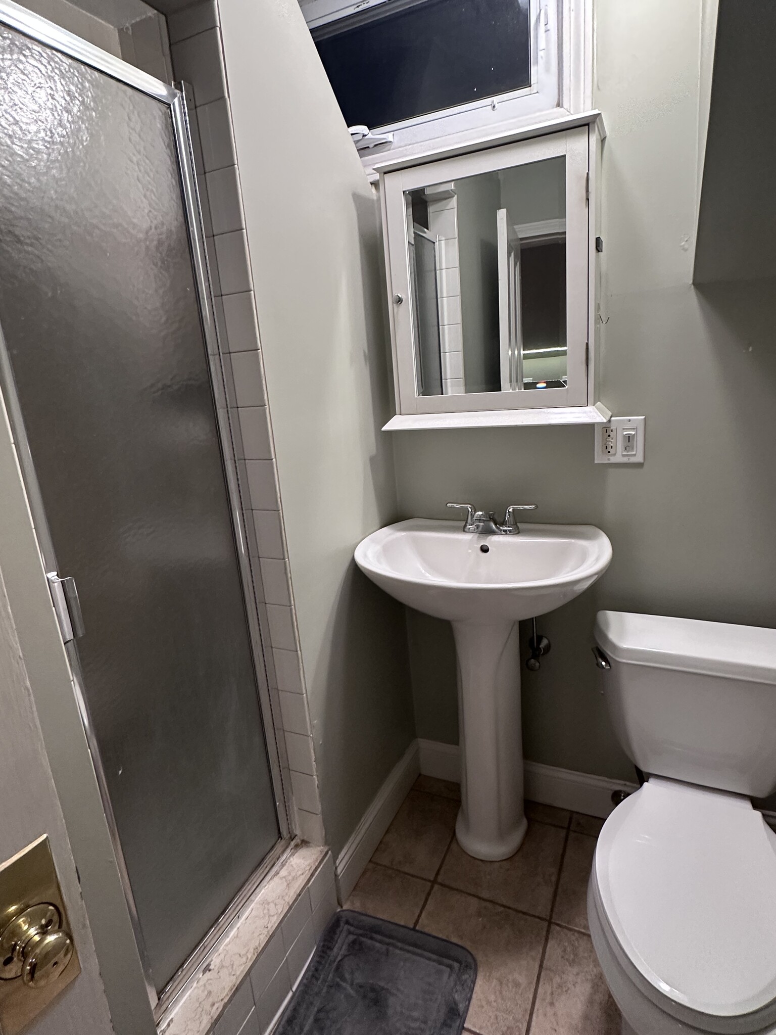 Bathroom 1.2 - 99 Union St