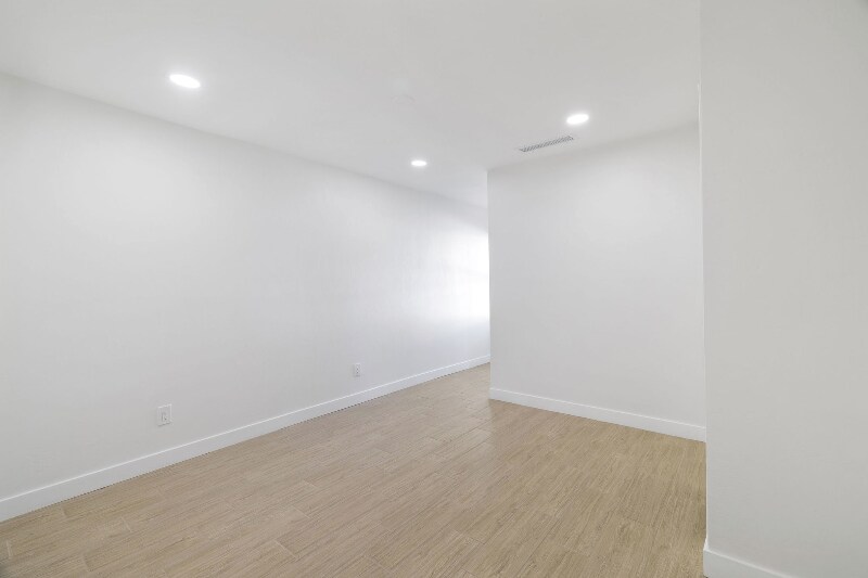 Building Photo - 1327 W Speedway Blvd