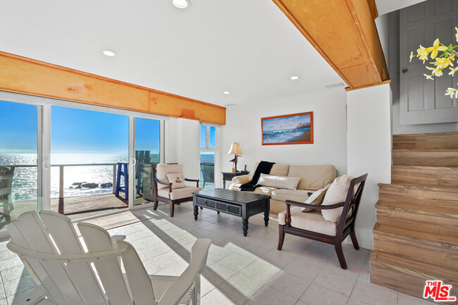 Building Photo - 11876 S Beach Club Way