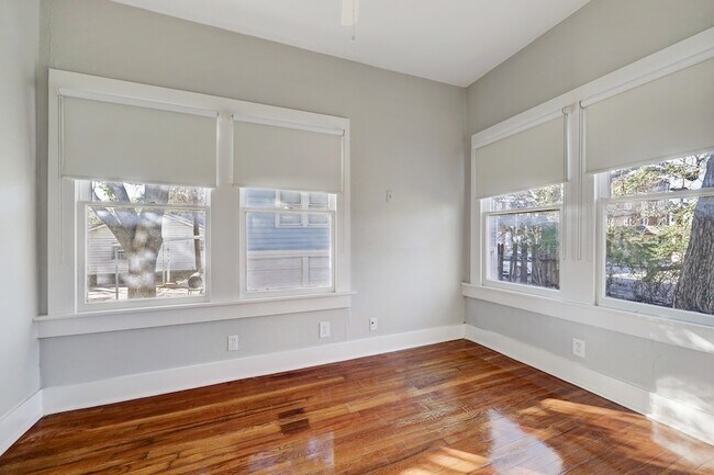 Building Photo - 1229 Heights Blvd