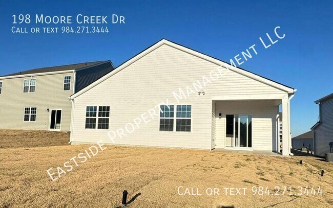 Building Photo - 198 Moore Crk Dr