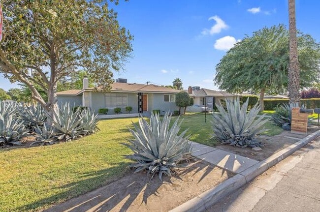 Building Photo - Single family home