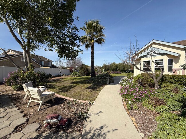 Building Photo - Beautiful Orcutt Custom Home in Solomon Estates on Approx One Acre
