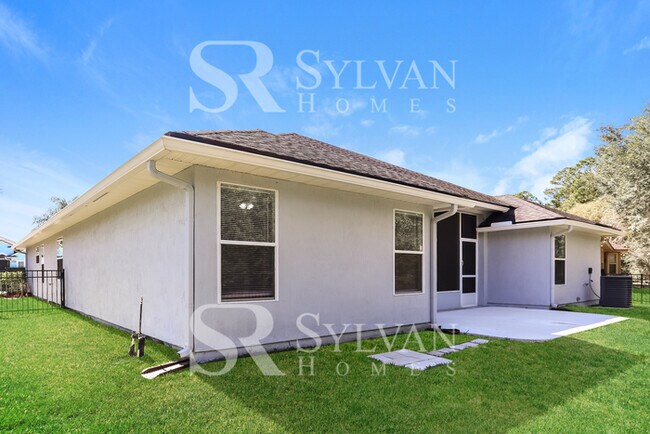 Building Photo - Lease today! No extra charge for contentme...