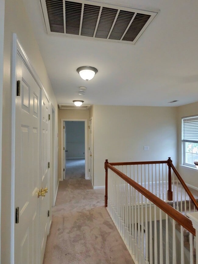 Building Photo - 105 Chardonnay Rd