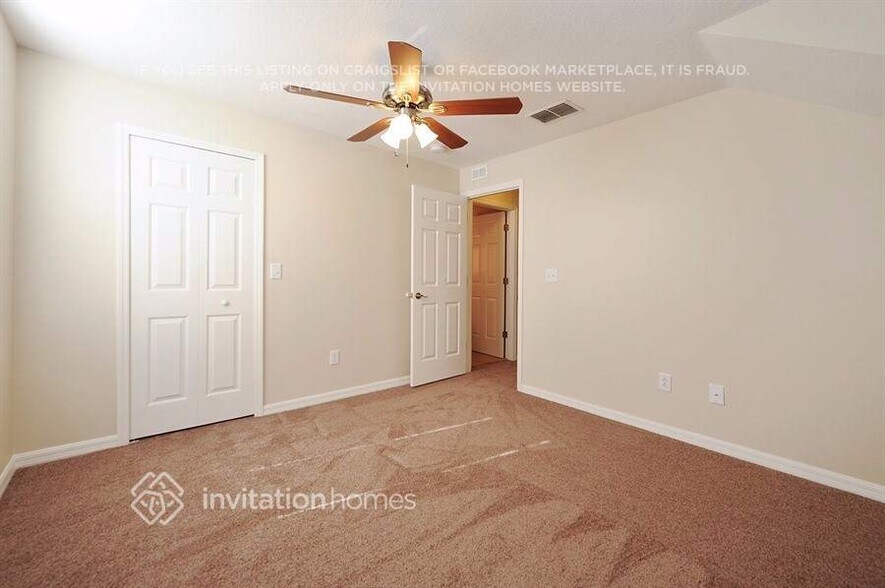 Building Photo - 6144 Skylarkcrest Dr