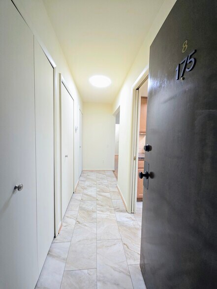 Building Photo - 16810 Edloytom Way