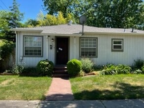 Building Photo - 2-Bed, 1-Bath Cottage