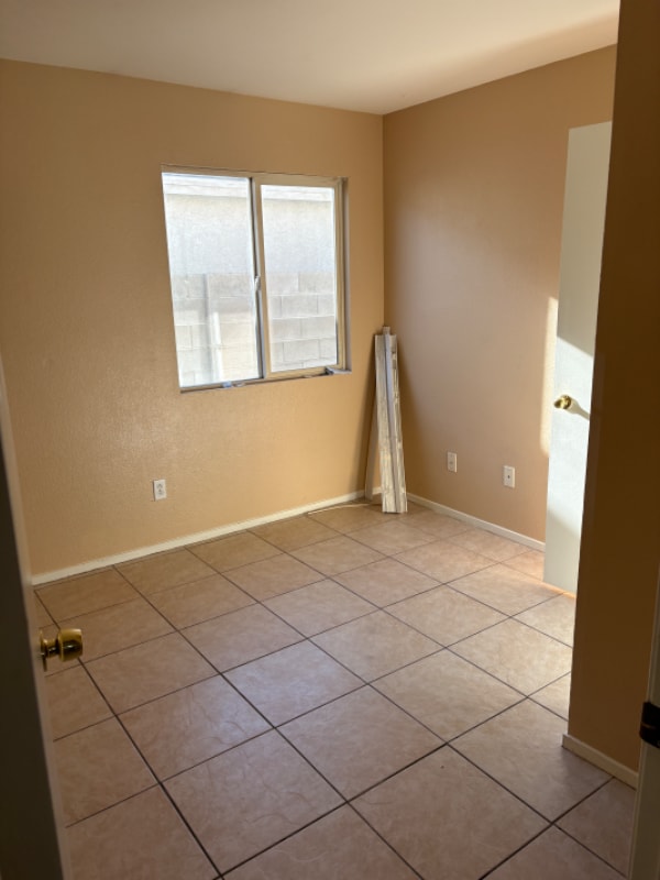 Building Photo - 4176 Riker Ave