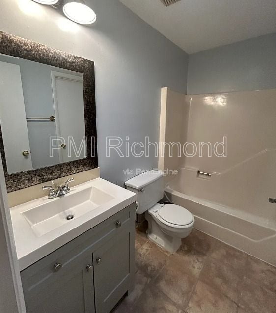 Building Photo - 10505 Queensway Ct