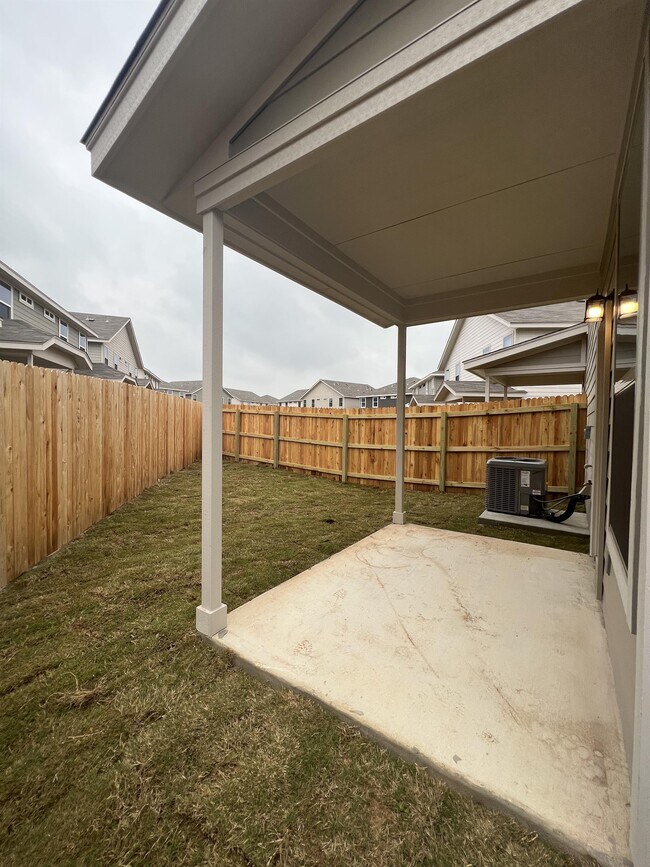 Building Photo - 13851 Enzo Gate