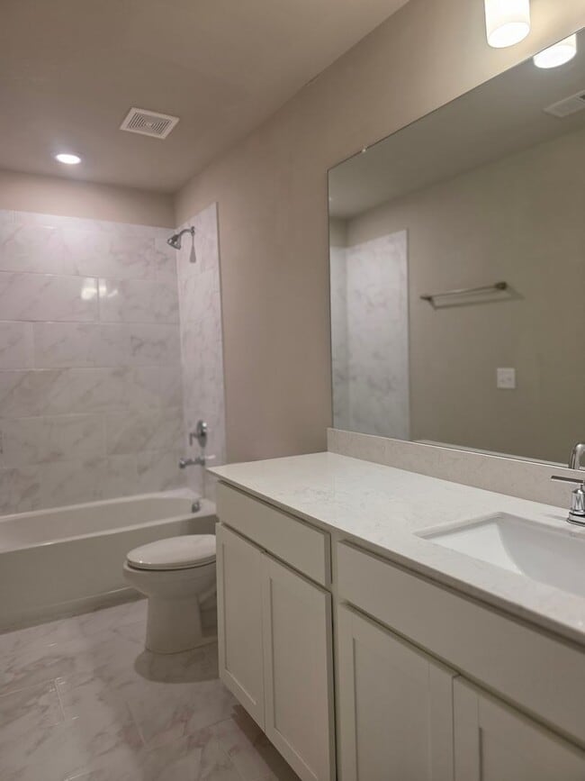 Building Photo - Move-In Ready Immaculate Townhome for Lease – Zoned for ALL Mt. Juliet Schools K–12