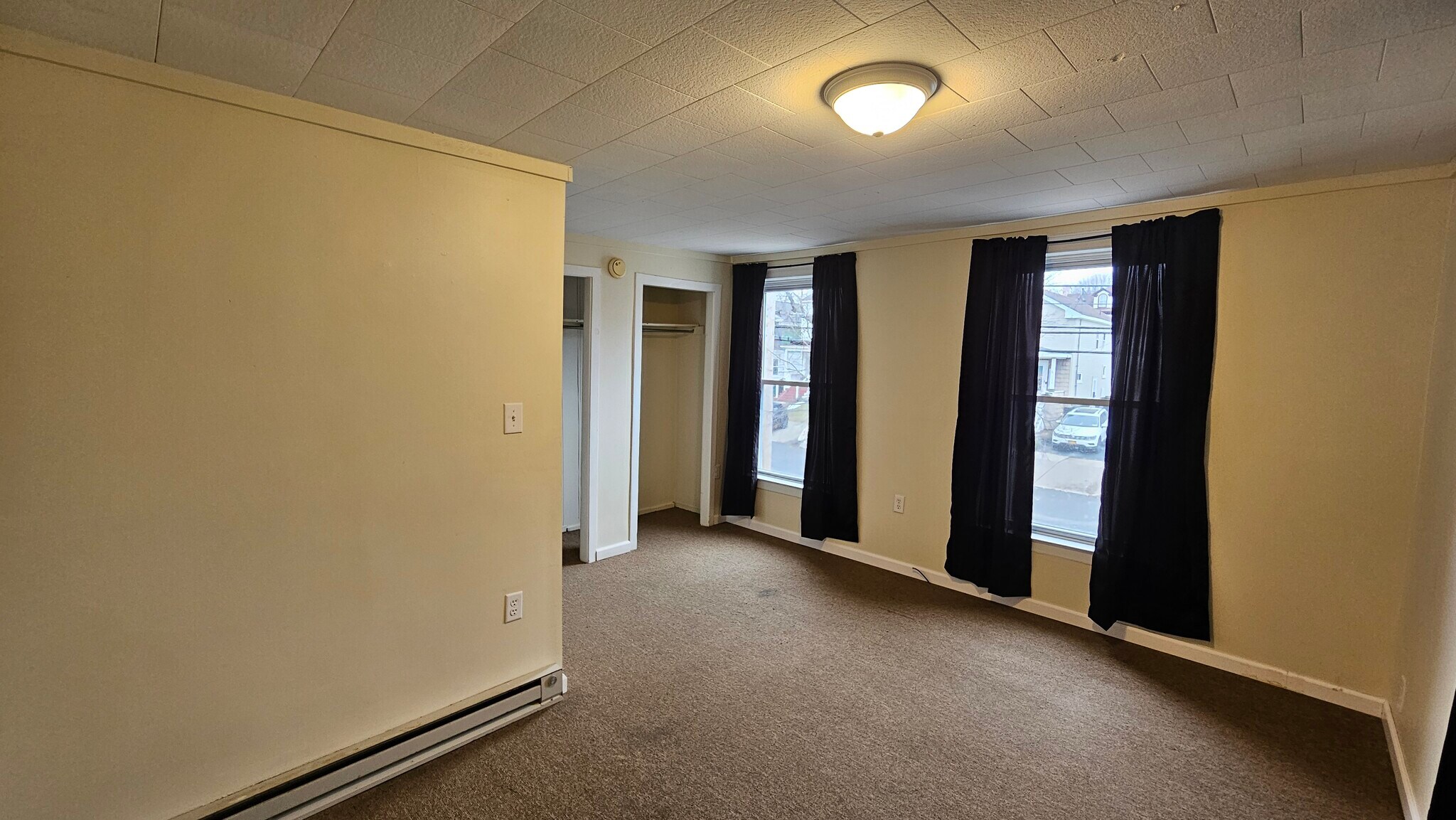 Building Photo - 160 E 2nd St