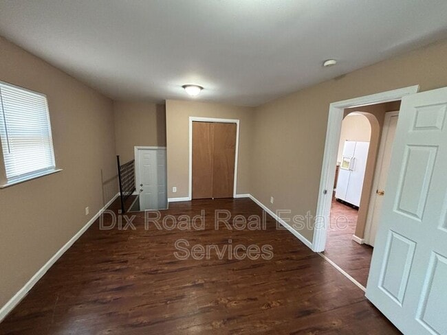 Building Photo - 1925 Highland St