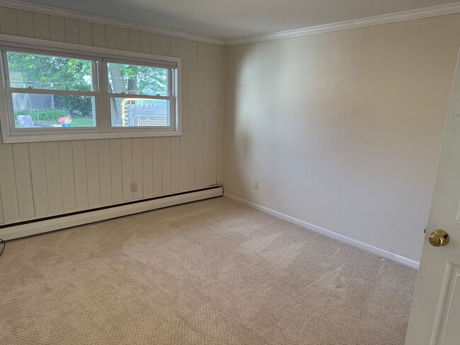 Building Photo - 3138 Ponemah Dr