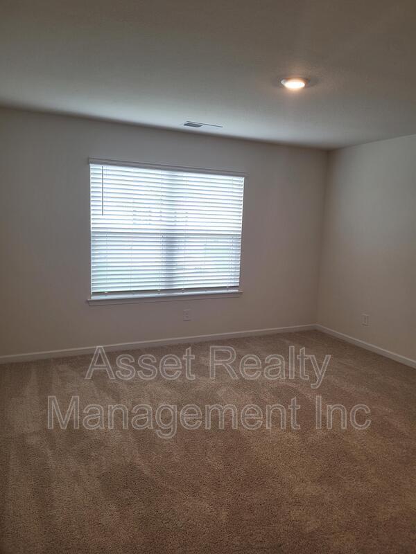 Building Photo - 4714 Willow Bluff Cir