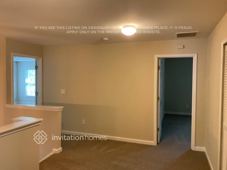 Building Photo - 876 Win West Pointe NE