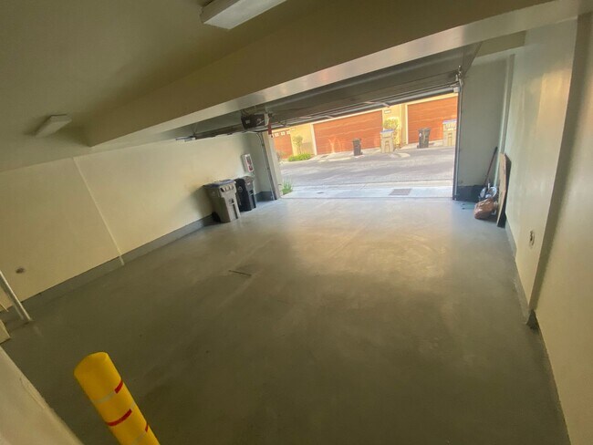 Building Photo - $4,290 / 4 BR -2170 SF - STUNNING SAN JOSE HOME IN BERRYESSA A MUST SEE!